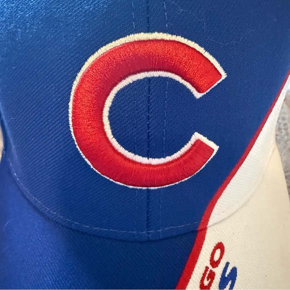 Chicago Cubs Blue and White Baseball Cap - Picture 9 of 9
